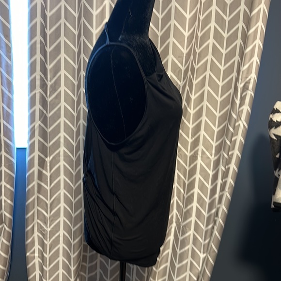 Lululemon Dare to Drop Tank. NWT size 6 - Picture 5 of 7